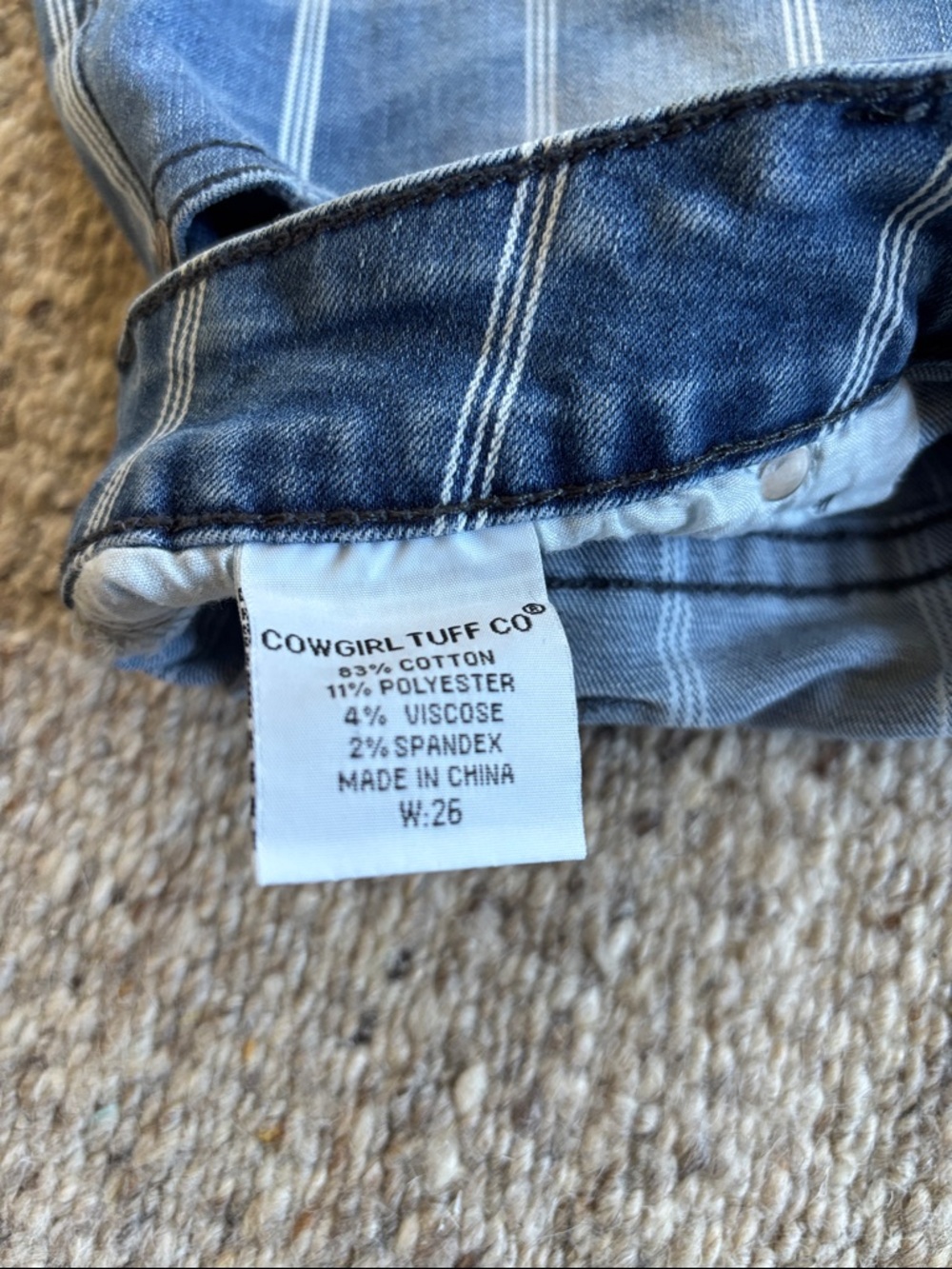 Cowgirl Tuff Striped Jean Short, size 26 - Picture 3 of 4